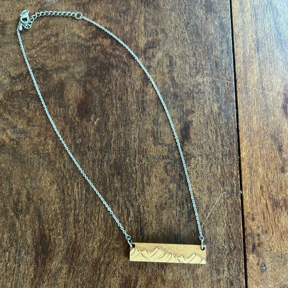 Wooden mountain necklace 20” - Picture 2 of 3